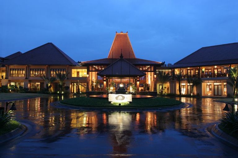 Laras Asri Resort & Spa Discount Price & Hotel Promo 2024