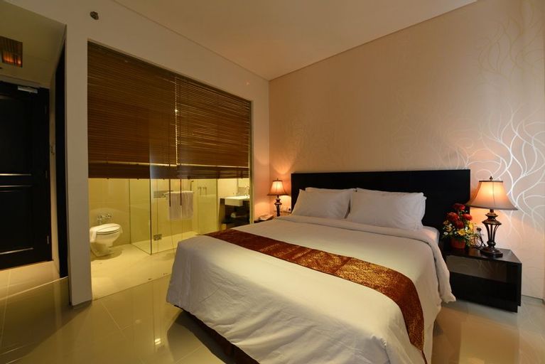 Emilia Hotel By Amazing - Palembang, Palembang