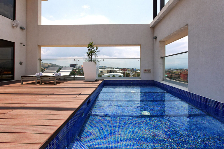 Sport & Beauty 2, Holiday Inn San Jose Escazu, Escazú