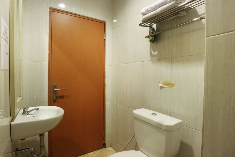 Bathroom 6