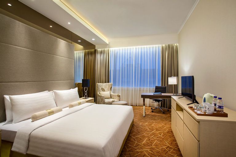 Bedroom 3, Menara Peninsula Hotel, West Jakarta