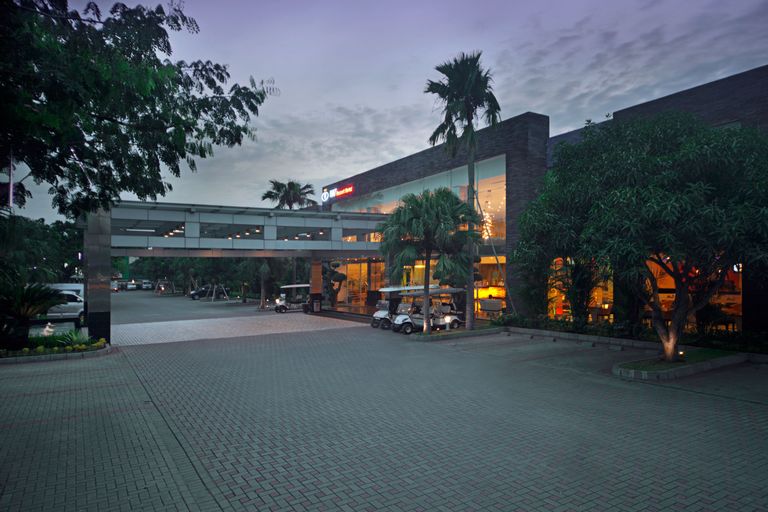 FM7 Resort Hotel Bandara Jakarta Airport, Tangerang