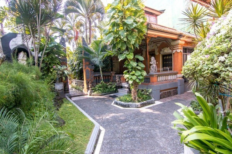 Dewa Bharata Bungalow Legian, Badung