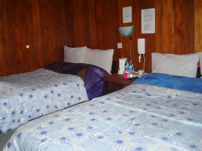 Bedroom 3, Cemara Indah Hotel, Probolinggo