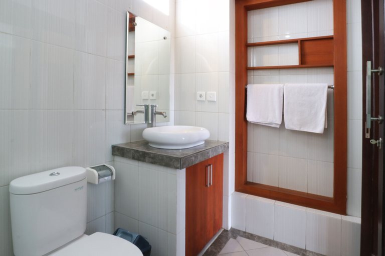 Bathroom 5