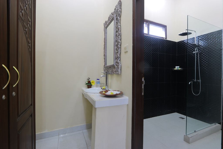 Bathroom 5, Uma Sari Cottage, Gianyar