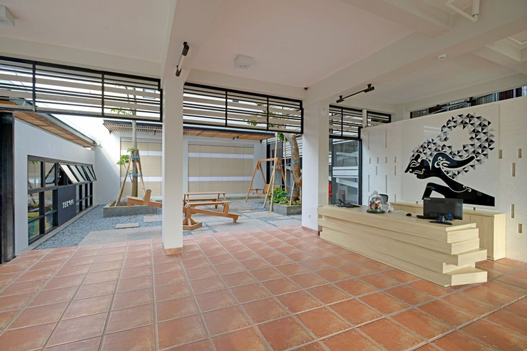 Public Area 8