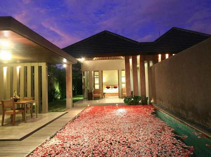 Exterior & Views 2