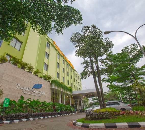 Padjadjaran Suites Resort & Convention, Bogor