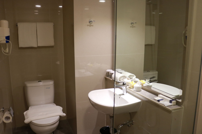 Bathroom 17