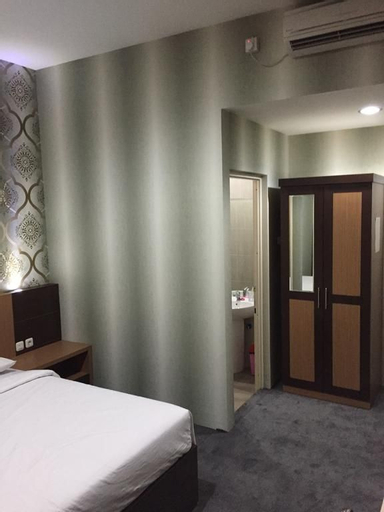 Bedroom 8