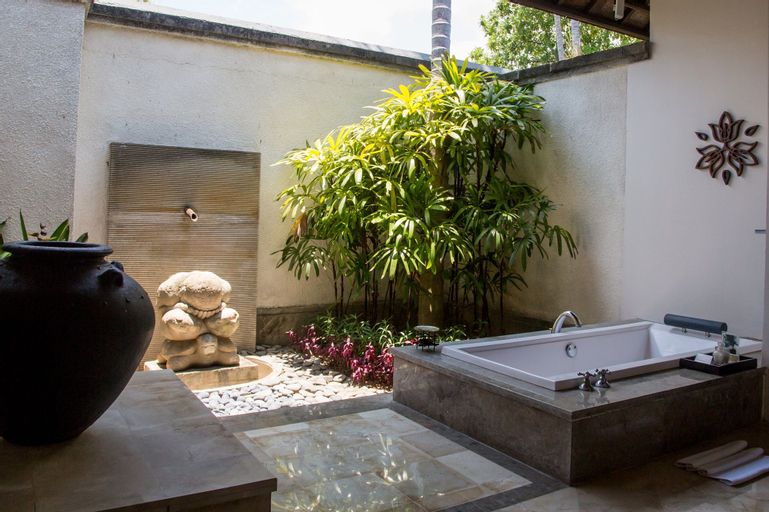 Bathroom 8