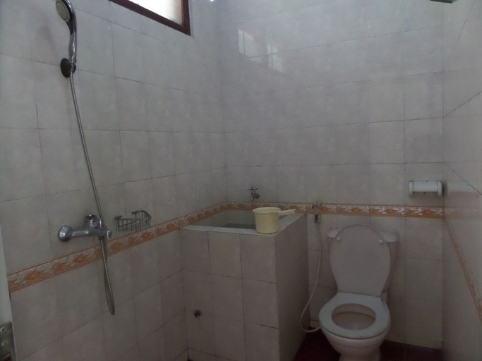 Bathroom 4, Sukapura Permai Hotel Bromo, Probolinggo