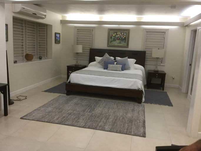 Moonshine Villa, Silver Sands 4 BR,