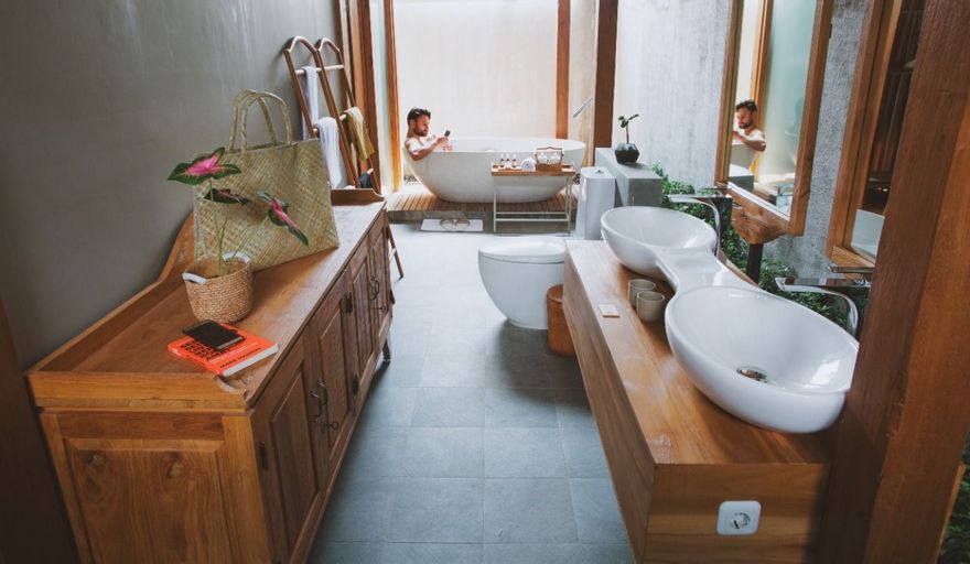 Bathroom 7