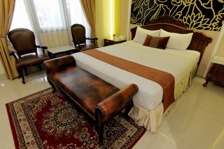 Bedroom 12