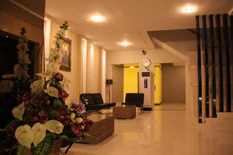 Public Area 9
