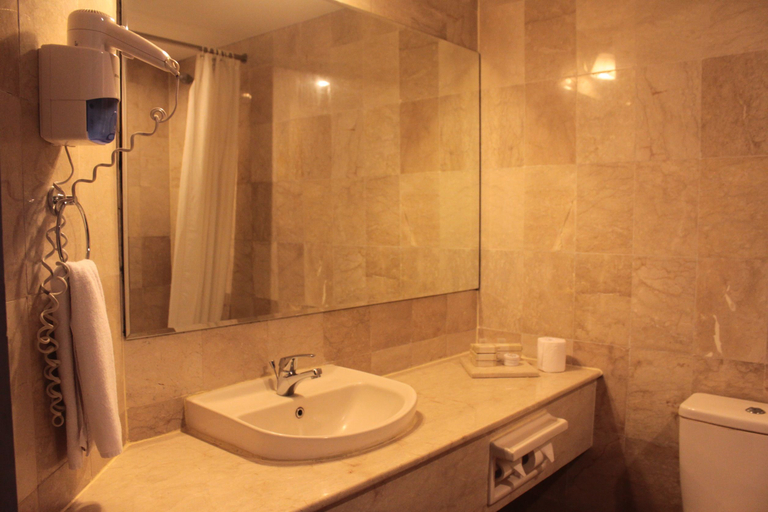 Bathroom 5, Losari Hotel & Villas Kuta Bali, Badung