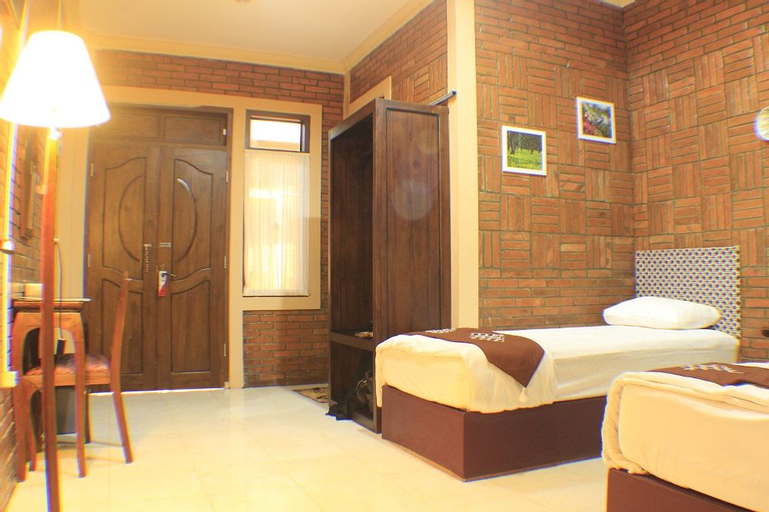 Bedroom 4, Griya Inap Moeslem Kemala, Yogyakarta