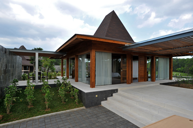 Djoglo Luxury Bungalow, Malang