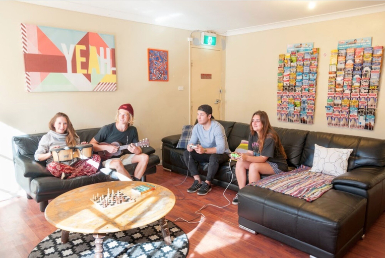 Public Area 5, Balmain Backpackers, Sydney