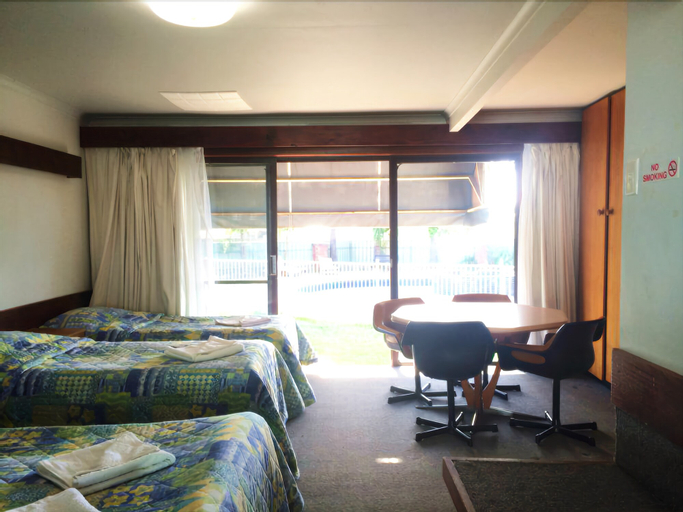 Bedroom 12
