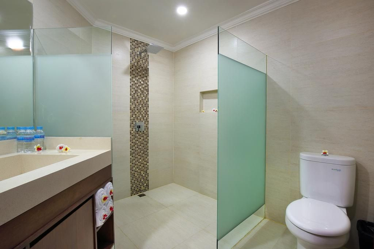 Bathroom 5, Hotel Dewi Sri Legian, Badung