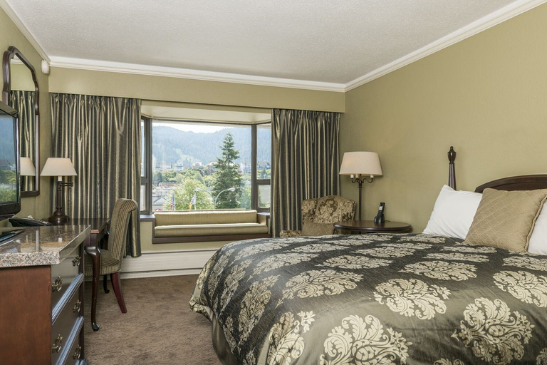 Bedroom 4, Crest, Skeena-Queen Charlotte