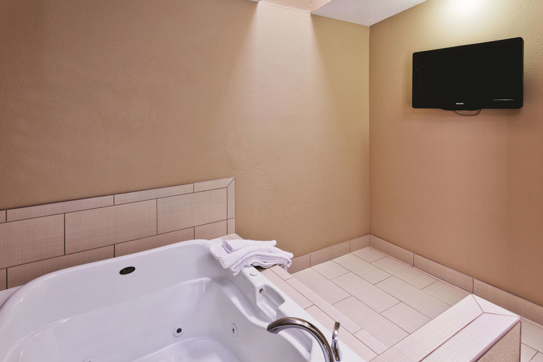 Bathroom 4, Las Vegas Tropicana, Clark