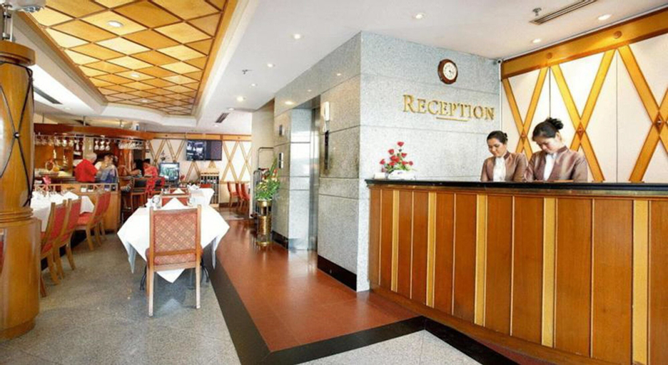 Majestic Suites, Khlong Toey