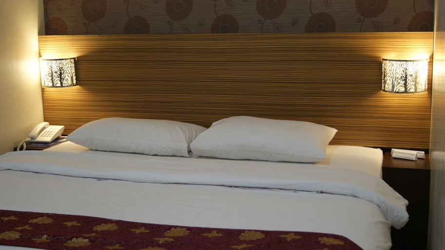 Bedroom 3, Grand Hotel Lombok, Lombok