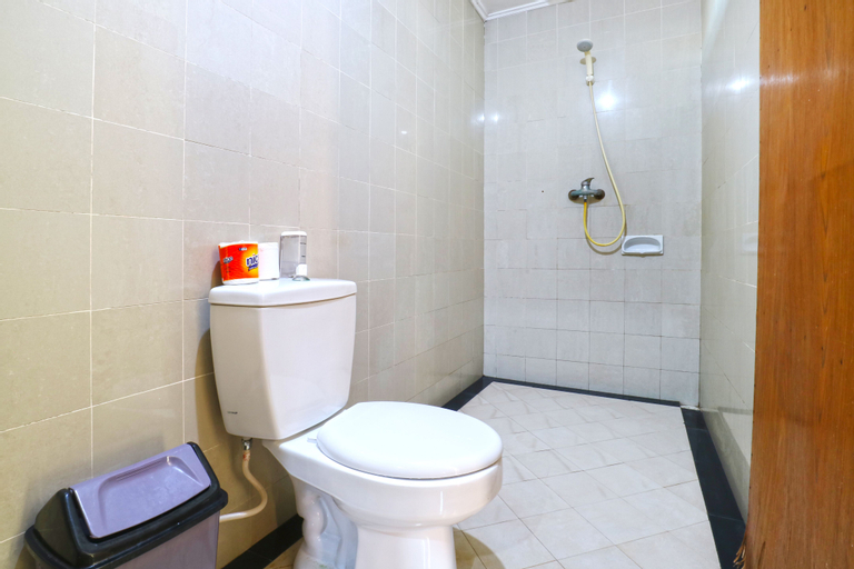 Puri Nusa Beach Hotel - Tap to explore photos