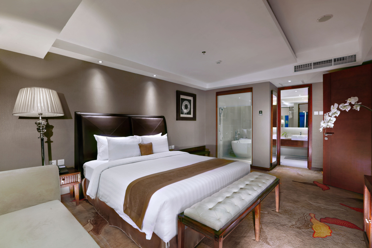 The Alana Yogyakarta Hotel and Convention Center, Sleman
