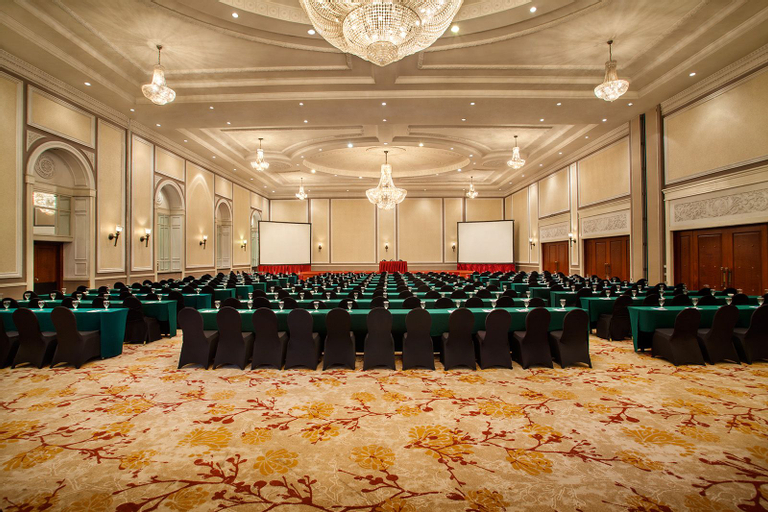 Business Facilities 23