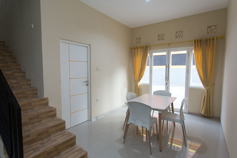 Dining Room 1