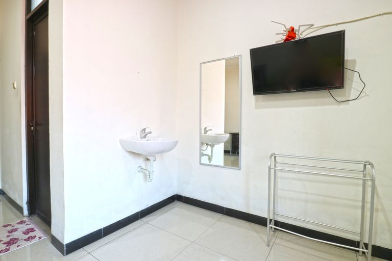 Bathroom 5