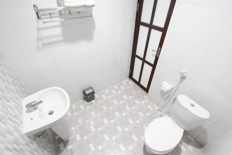 Bathroom 5