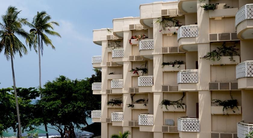 Hawaii Resort Family Suites @Anyer Beach, Serang