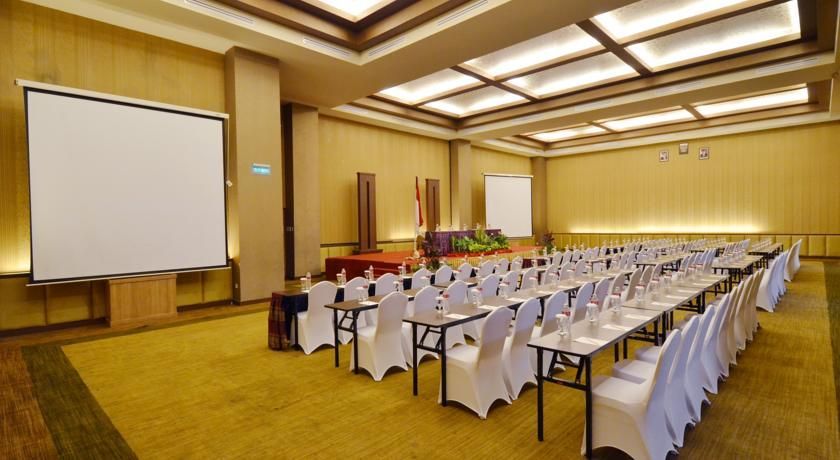 Business Facilities