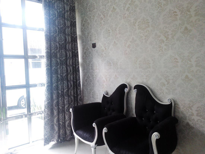 Public Area 5, Just Inn Semarang, Semarang