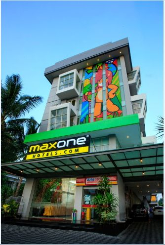 Exterior & Views 1, MaxOne Ascent Hotel Malang, Malang
