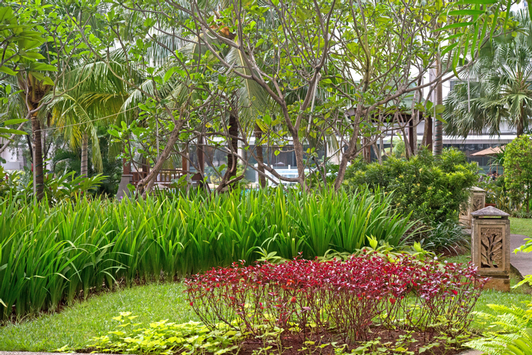 Grand Whiz Poins Simatupang Jakarta, South Jakarta
