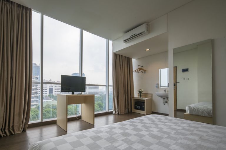 Bedroom 13