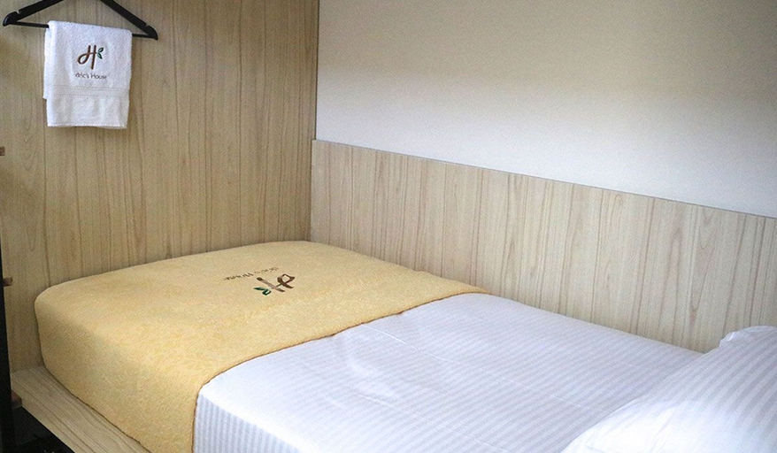 Bedroom 2, drics House, Belitung