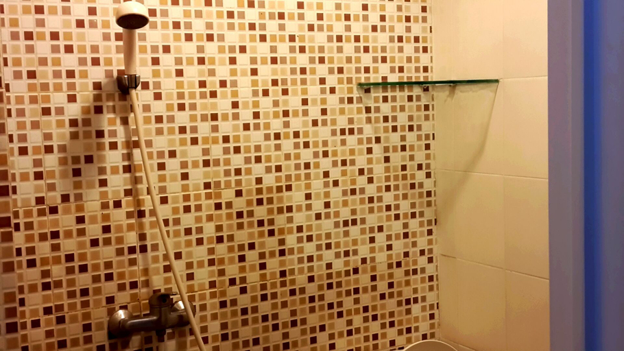 Bathroom 5, Icorner Residence Tanah Abang Jakarta, Central Jakarta