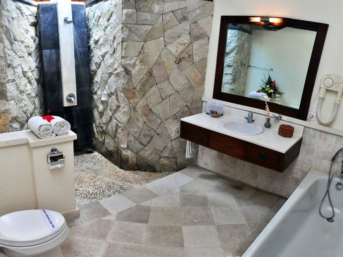 Bathroom 5, Puri Bagus Candidasa, Karangasem