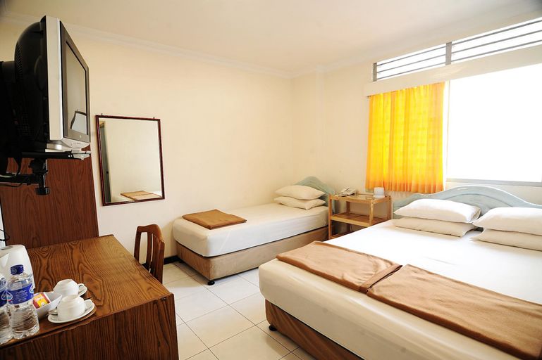 Bedroom 2, Hotel Sumber Waras, Magelang