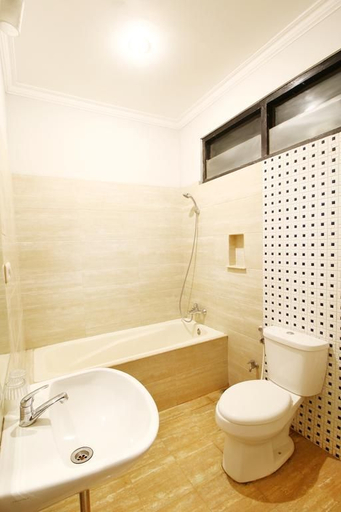 Bathroom 5, Hotel Wahyu Dana Lovina, Buleleng