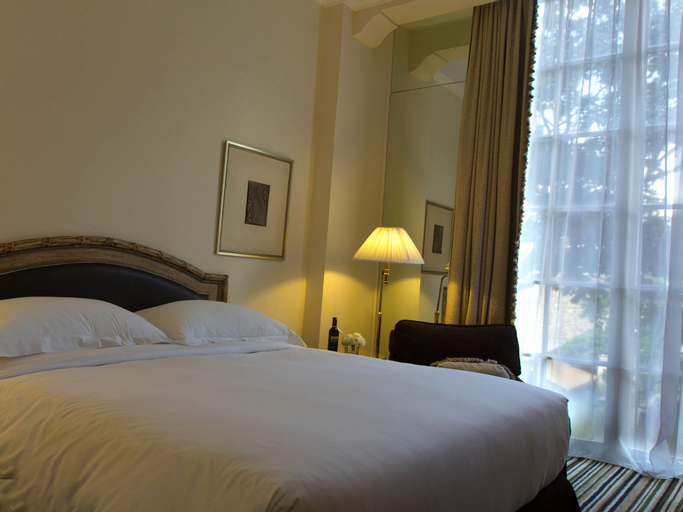 Bedroom 24