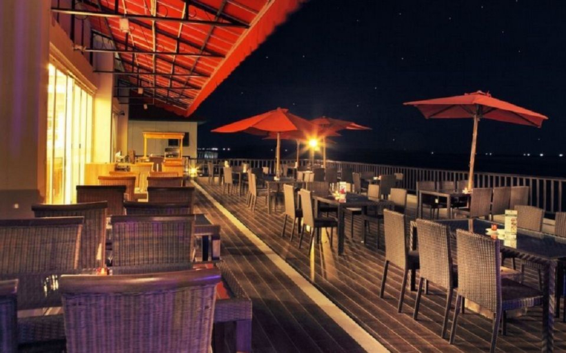 Food & Drinks 4, Hotel On The Rock By Prasanthi Sea View, Kupang